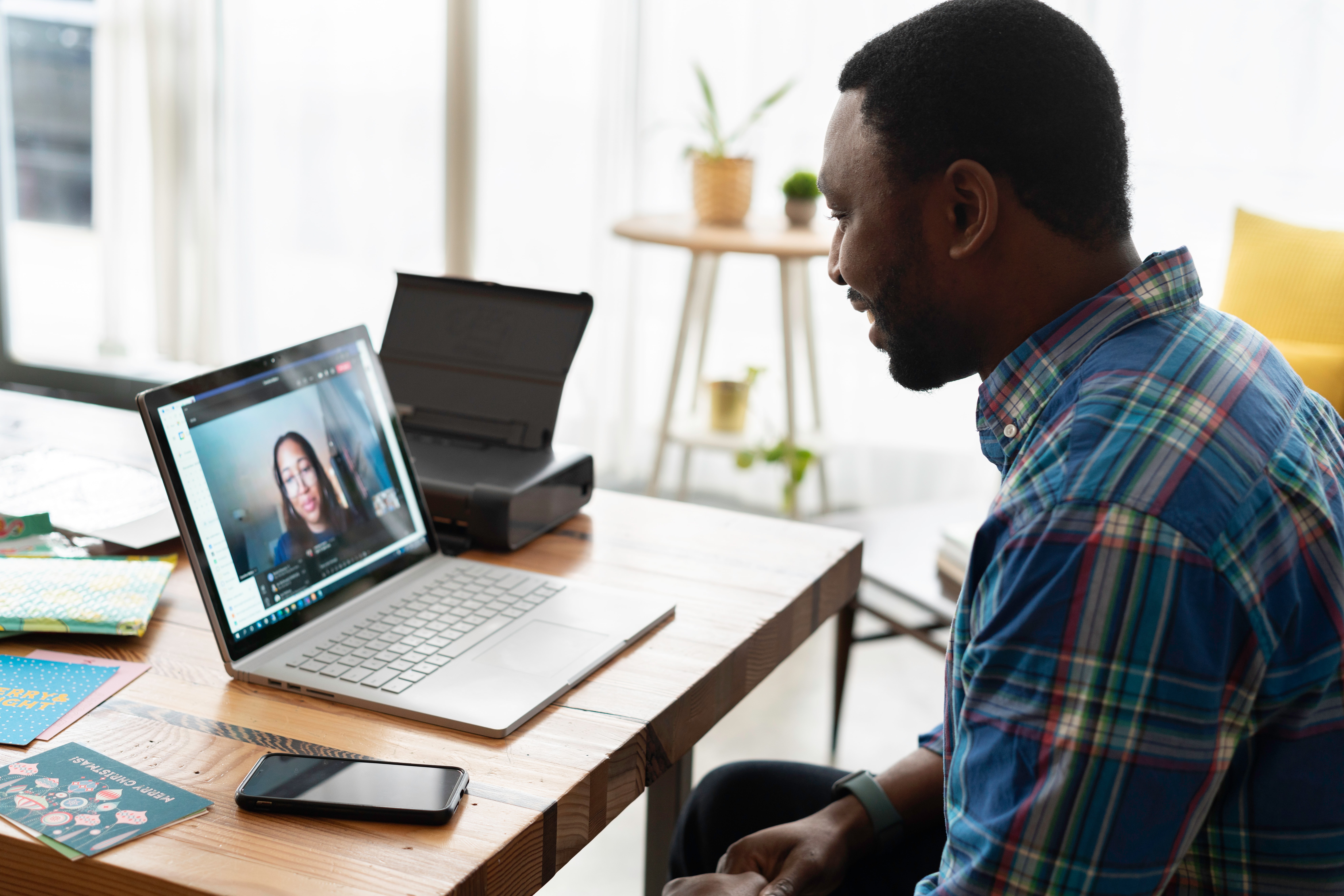Linkedin sales solutions 6ie6ojshvwg unsplash
